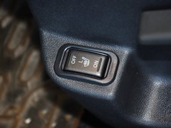 2013款 2.0L CVT 时尚版
