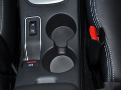 2013款 2.0L CVT 时尚版