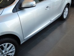 风朗 2013款 2.0L CVT 时尚版