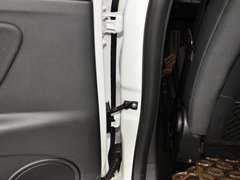 2013款 2.0L CVT 标准版