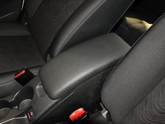 2013款 2.0L CVT 标准版