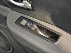 2013款 2.0L CVT 标准版