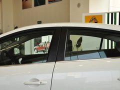 2013款 2.0L CVT 标准版