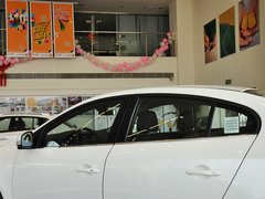 2013款 2.0L CVT 标准版