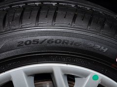 2013款 2.0L CVT 标准版