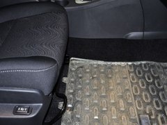 2013款 2.0L CVT 标准版