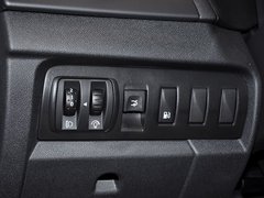 2013款 2.0L CVT 标准版