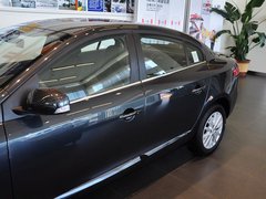 2013款 2.0L CVT 标准版
