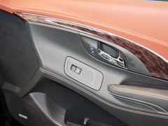 君越 2013款 3.0L SIDI 自动 智享旗舰型
