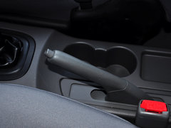 2013款 1.5L 手动 标准型国V 5座