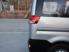 2013款 1.5L 手动 标准型国V 5座
