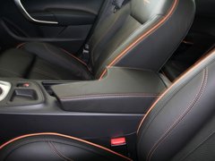 2013款 2.0T 自动 四驱运动型