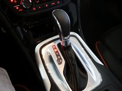 2013款 2.0T 自动 四驱运动型