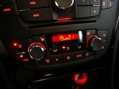 2013款 2.0T 自动 四驱运动型