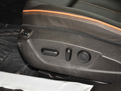 2013款 2.0T 自动 四驱运动型