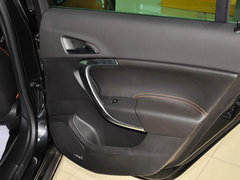 2013款 2.0T 自动 四驱运动型