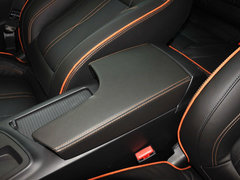 2013款 2.0T 自动 四驱运动型