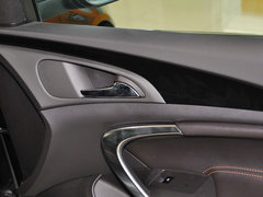 2013款 2.0T 自动 四驱运动型