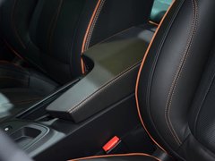 2013款 2.0T 自动 两驱豪华型
