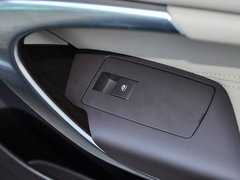 2013款 2.0T 自动 两驱豪华型