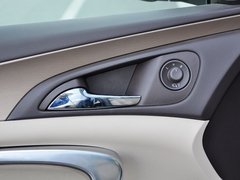 2013款 2.0T 自动 两驱豪华型