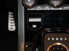 2013款 2.0T 自动 3门维多利亚限量版 4座
