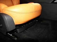 2013款 2.0T 自动 3门维多利亚限量版 4座