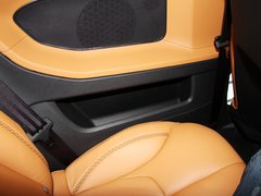 2013款 2.0T 自动 3门维多利亚限量版 4座