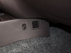 2013款 1.3L 手动 都市型 5座