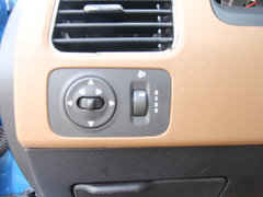 2013款 1.5L 自动 精英型