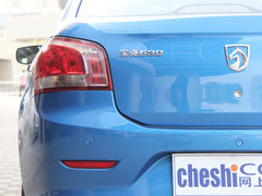 2013款 1.5L 自动 精英型