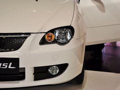 2013款 三厢 1.5L 自动 精致型
