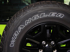 2013款 3.6L 四门摩崖特别版 5座