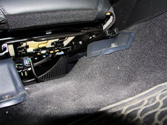 2013款 3.6L 四门摩崖特别版 5座