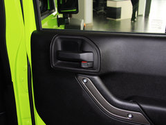 2013款 3.6L 四门摩崖特别版 5座