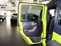 2013款 3.6L 四门摩崖特别版 5座