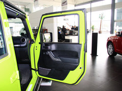 2013款 3.6L 四门摩崖特别版 5座