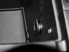 2013款 3.6L 四门摩崖特别版 5座