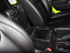 2013款 3.6L 四门摩崖特别版 5座
