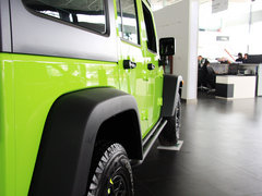 2013款 3.6L 四门摩崖特别版 5座
