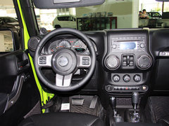 2013款 3.6L 四门摩崖特别版 5座