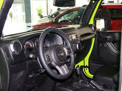 2013款 3.6L 四门摩崖特别版 5座
