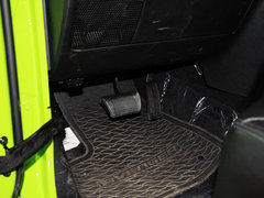 2013款 3.6L 四门摩崖特别版 5座