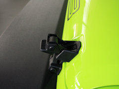 2013款 3.6L 四门摩崖特别版 5座