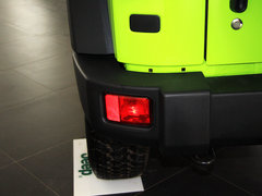 2013款 3.6L 四门摩崖特别版 5座