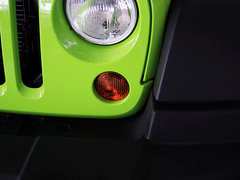2013款 3.6L 四门摩崖特别版 5座