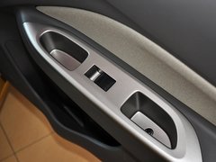 2013款 1.6GL-i 自动 型尚天窗版