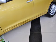 2013款 1.6GL-i 自动 型尚天窗版