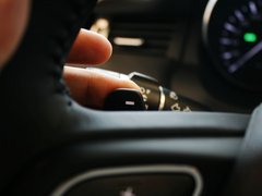 2013款 2.0T 自动 耀真版5门