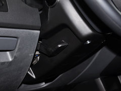 2014款 1.6L 手动 致享型